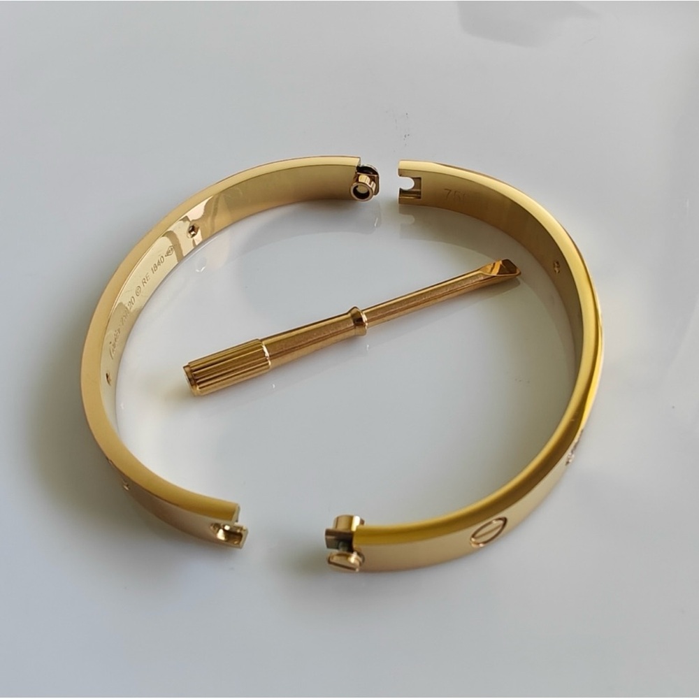 ❤️LOVE bracelet Engraved Bangle with CZ unisex in gold - Picture 4 of 6